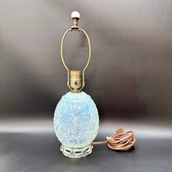 Vintage Opaline Glass Lamp Embossed Floral Egg Shaped Bedside Table 50s READ - Picture 2 of 16